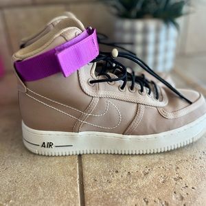 Nike Air Force 1 High '07 LV8